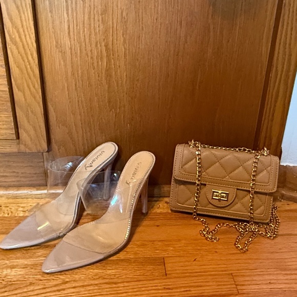 Gorgeous Silky Maxi Dress with Matching Velvet Coat - Picture 4 of 6